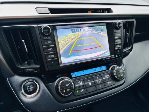 Used 2018 Toyota RAV4 XLE image 26