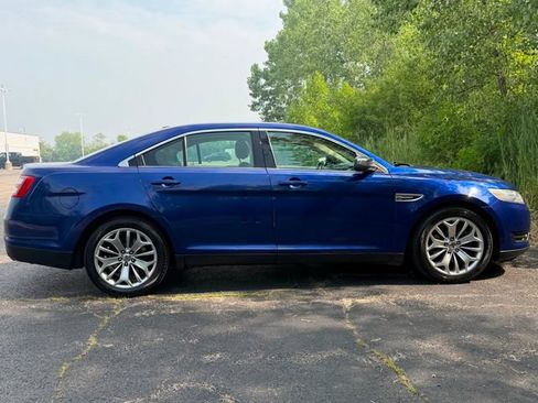 Used 2013 Ford Taurus Limited FWD image 15