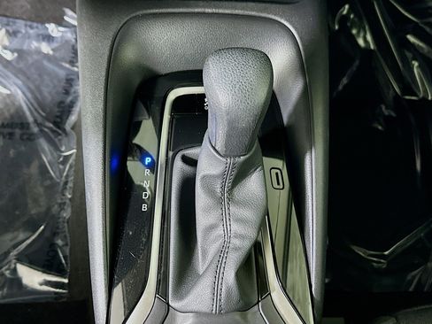 Certified 2025 Toyota Corolla LE FWD image 20