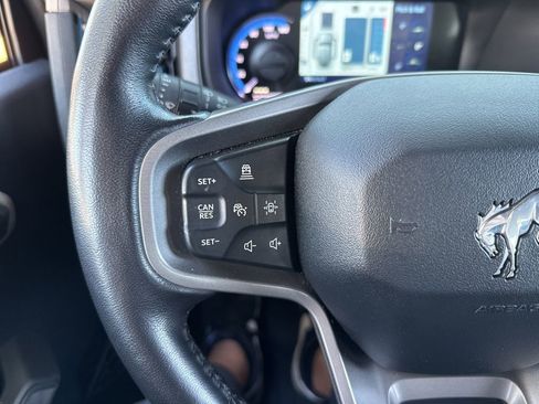 Used 2022 Ford Bronco Wildtrak image 31