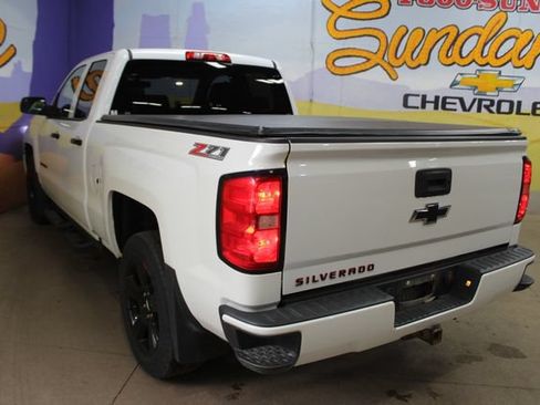 Used 2017 Chevrolet Silverado 1500 LT w/ Redline Edition AWD/4WD image 6