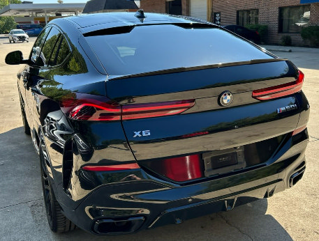 Used 2021 BMW X6 M50i AWD/4WD image 2