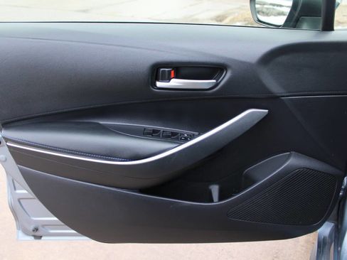 Used 2020 Toyota Corolla SE image 11