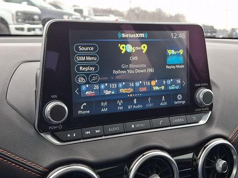 Used 2022 Nissan Sentra SR w/ SR Premium Package image 17