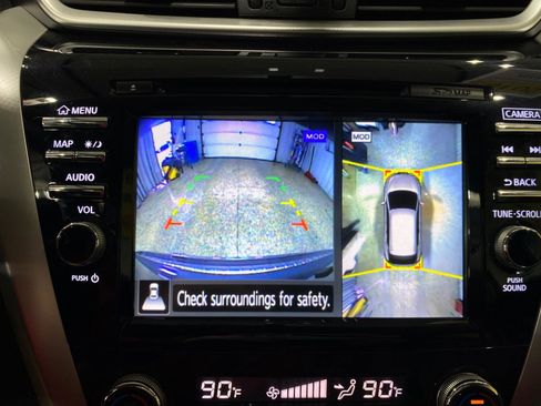 Used 2018 Nissan Murano SL w/ Moonroof Package image 15