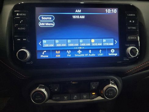 Used 2025 Nissan Versa SR w/ Trunk Package FWD image 25