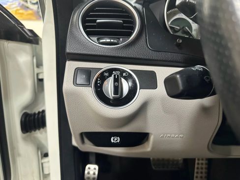 Used 2012 Mercedes-Benz C 300 4MATIC Sedan image 35