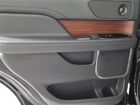 Certified 2024 Lincoln Navigator Reserve image 20