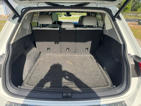 Used 2019 Volkswagen Tiguan SEL Premium image 24