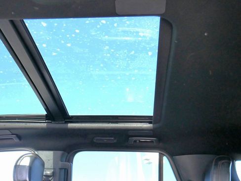 Used 2024 Ford Expedition Platinum image 24