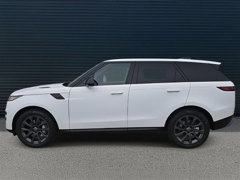 Certified 2025 Land Rover Range Rover Sport S image 3