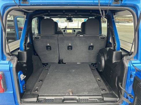 Used 2023 Jeep Wrangler Sahara w/ Safety Group image 23