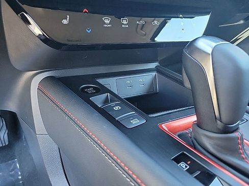 New 2026 Nissan Kicks SR w/ Cold Weather Package image 27