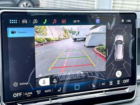 New 2026 Volkswagen Tiguan SE R-Line image 18