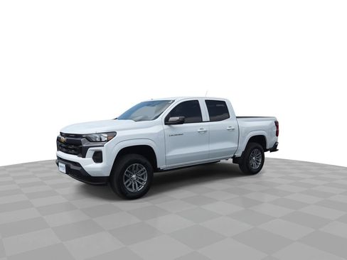 Certified 2026 Chevrolet Colorado LT w/ Advanced Trailering Package RWD image 4