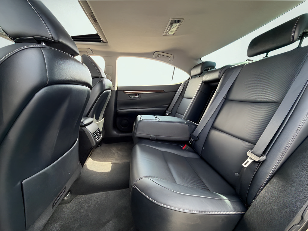 Used 2016 Lexus ES 350 w/ Navigation System Package FWD image 21
