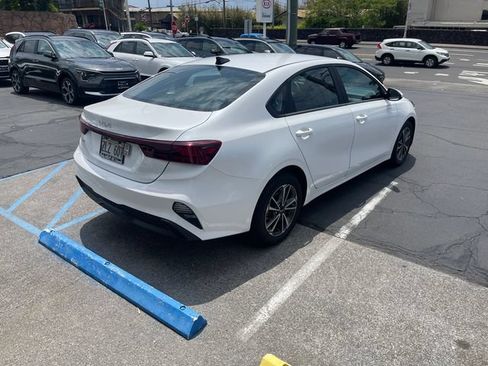 Used 2024 Kia Forte LXS FWD image 6