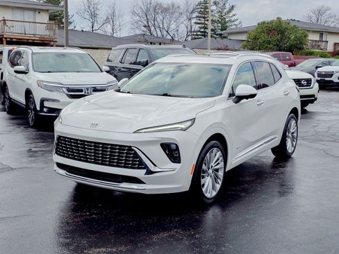 Used 2024 Buick Envision Avenir image 4