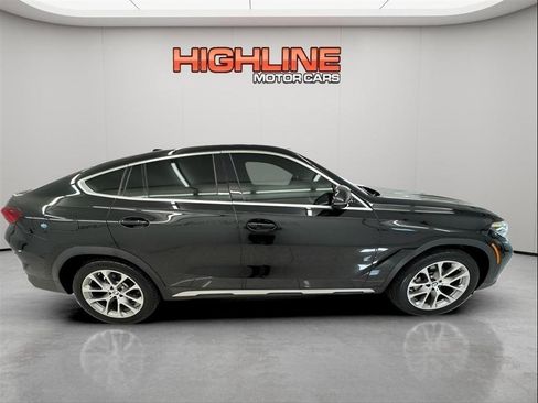 Used 2022 BMW X6 xDrive40i w/ Premium Package AWD/4WD image 4