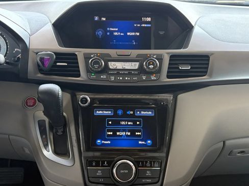 Used 2016 Honda Odyssey Touring Elite image 25