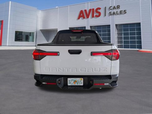 Used 2025 Hyundai Santa Cruz SEL FWD image 9