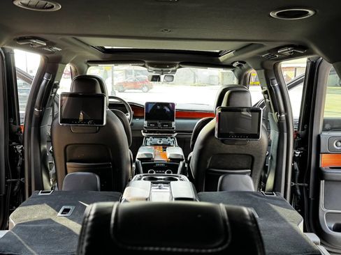 Used 2019 Lincoln Navigator L Reserve w/ Cargo Package AWD/4WD image 26