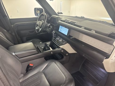 Used 2021 Land Rover Defender 110 X-Dynamic HSE AWD/4WD image 27