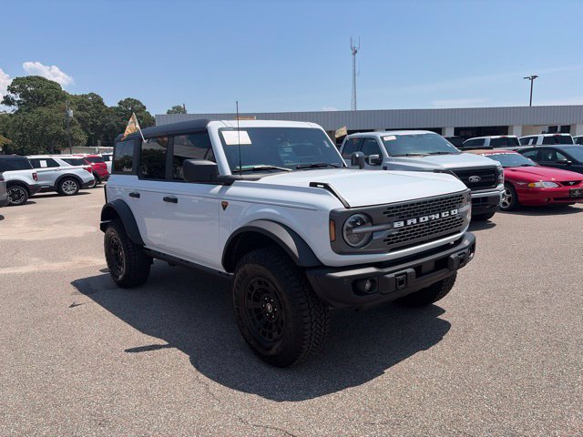 Certified 2026 Ford Bronco Badlands AWD/4WD image 2