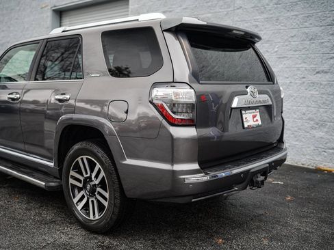 Used 2016 Toyota 4Runner Limited image 13