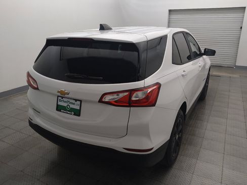 Used 2020 Chevrolet Equinox LS w/ LS Convenience Package FWD image 7