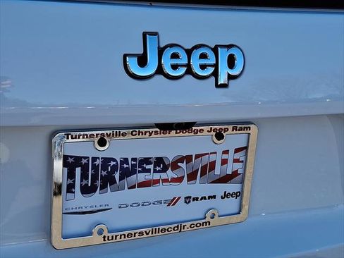 Certified 2021 Jeep Cherokee Latitude Lux w/ Comfort/Convenience Group image 16