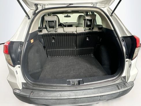 Used 2019 Honda HR-V LX image 26