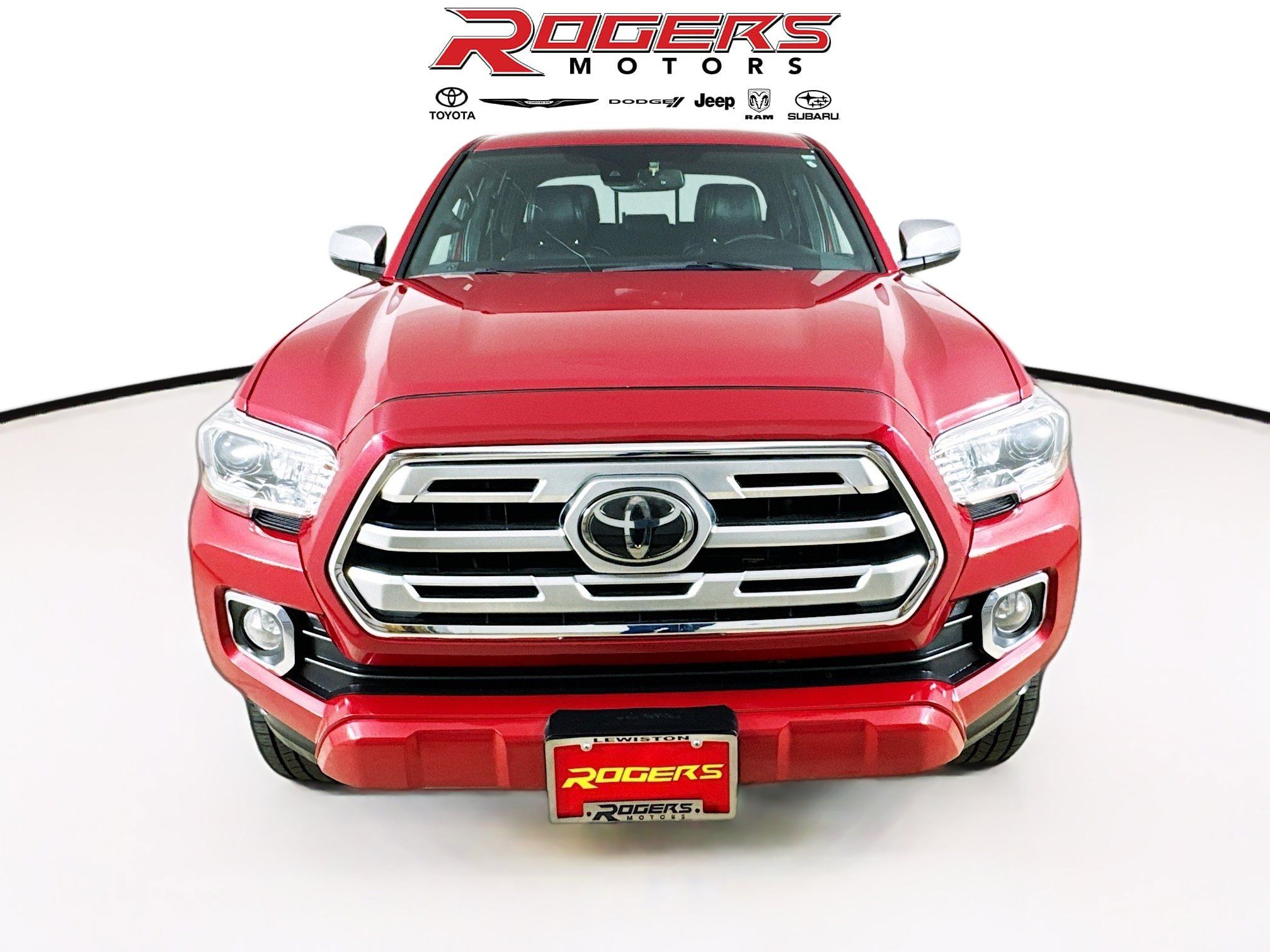Used 2019 Toyota Tacoma Limited AWD/4WD image 2