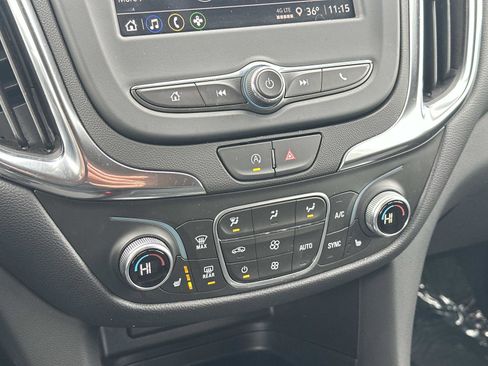 Certified 2024 Chevrolet Equinox LT w/ LPO, Floor Liner Package image 28