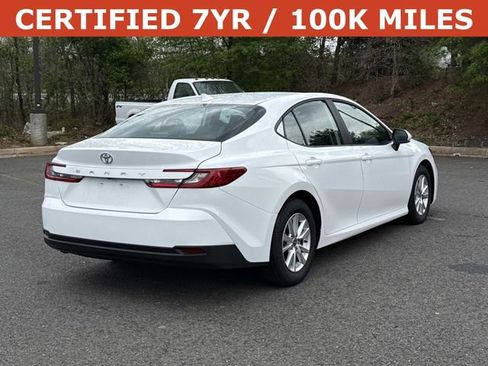 Used 2025 Toyota Camry LE image 2