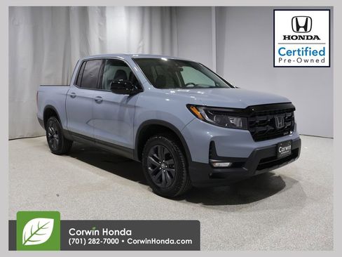 Used 2025 Honda Ridgeline Sport image 1