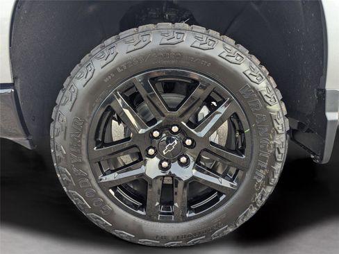 New 2026 Chevrolet Silverado 1500 Custom Trail Boss w/ LPO, Dark Essentials Package image 11