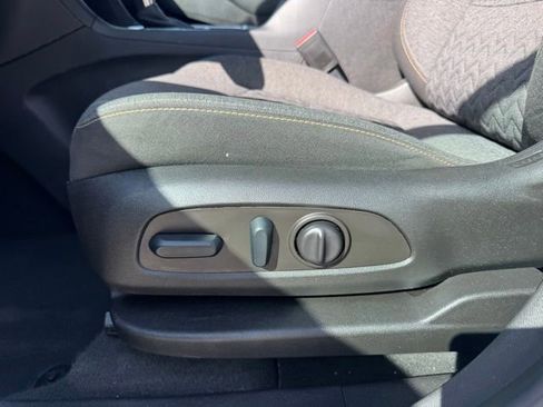 Used 2022 Chevrolet Equinox LT AWD/4WD image 21
