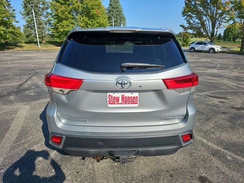 Used 2018 Toyota Highlander Limited Platinum AWD/4WD image 5