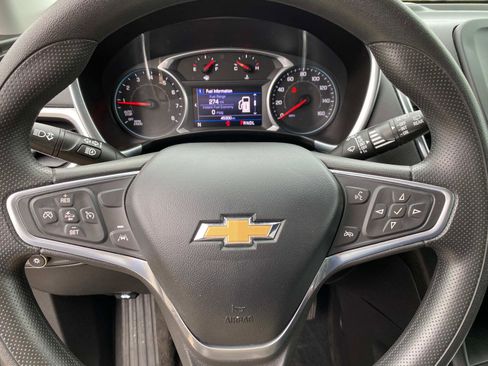 Used 2022 Chevrolet Equinox LT image 18
