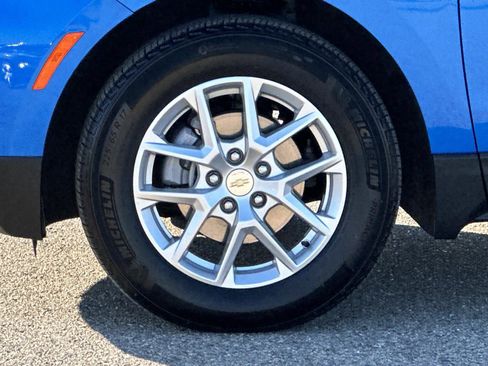 Certified 2024 Chevrolet Equinox LT w/ LPO, Floor Liner Package image 8