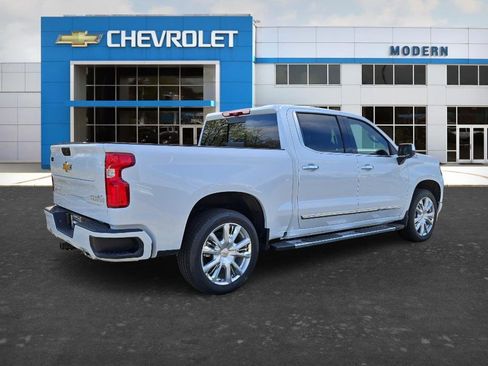 New 2026 Chevrolet Silverado 1500 High Country w/ High Country Premium Package image 5
