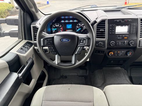 Used 2020 Ford F250 XL w/ Power Equipment Group image 29