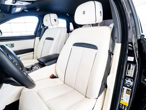 Used 2022 Rolls-Royce Ghost AWD/4WD image 24