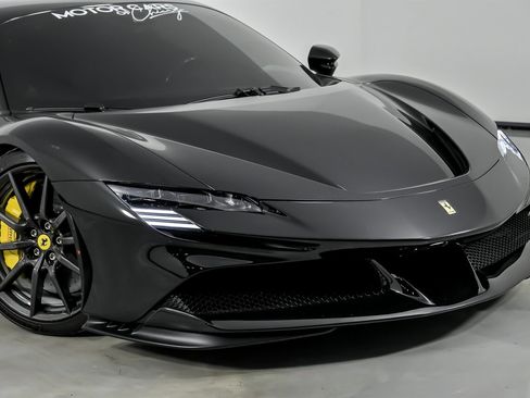 Used 2022 Ferrari SF90 Stradale image 3