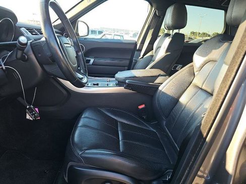 Used 2017 Land Rover Range Rover Sport SE image 6