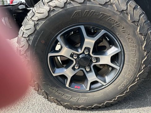 Used 2019 Jeep Wrangler Rubicon w/ Steel Bumper Group image 7