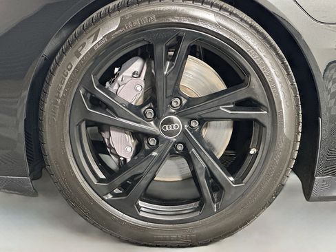 Used 2022 Audi e-tron GT Premium Plus AWD/4WD image 23