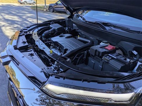 New 2026 Chevrolet Equinox ACTIV w/ Safety and Technology Package image 40