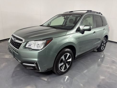 Used 2018 Subaru Forester 2.5i Premium AWD/4WD image 5